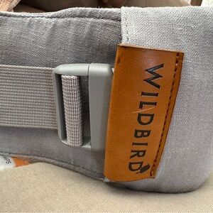Wildbird Gray Buckle Carrier